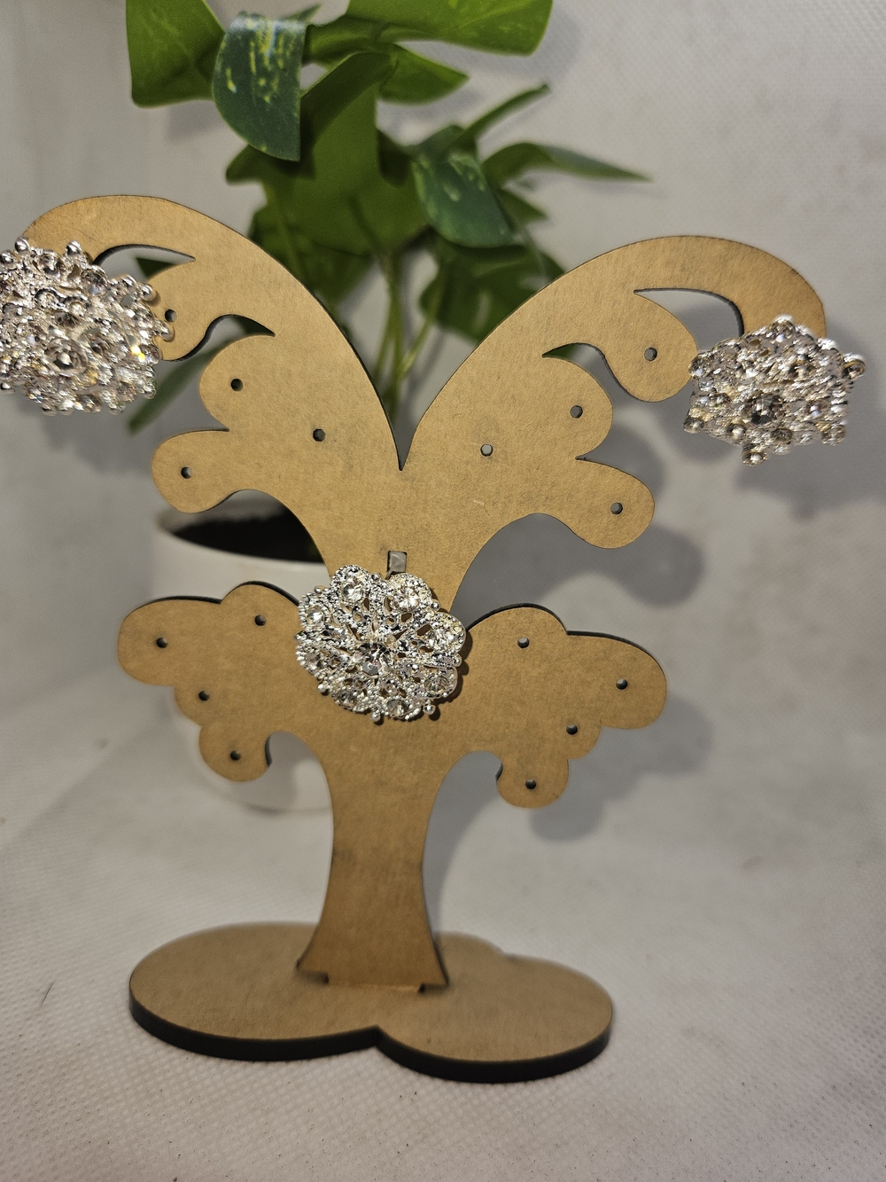 Rhinestone Floral Brooch Set in Sparkling Silver Tone